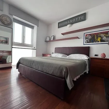 Attico Sul Di Lecco, A Due Passi Dal Centro Con Posto Auto Apartament