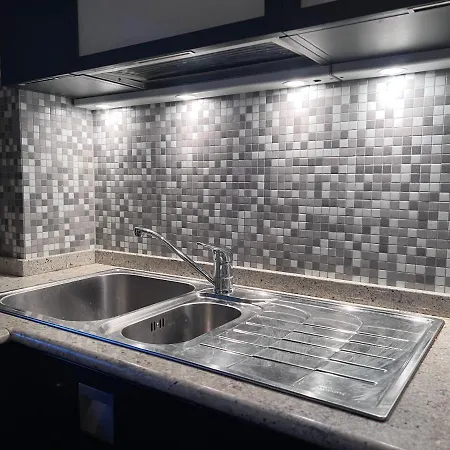 Attico Sul Di Lecco, A Due Passi Dal Centro Con Posto Auto 莱科