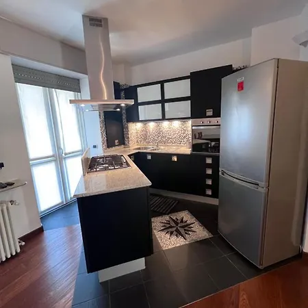 Attico Sul Di Lecco, A Due Passi Dal Centro Con Posto Auto Apartament