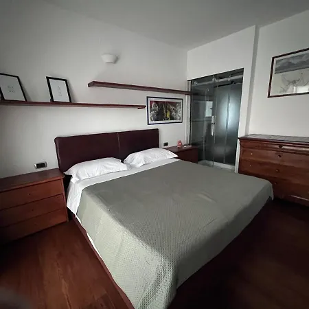 Attico Sul Di Lecco, A Due Passi Dal Centro Con Posto Auto Лекко